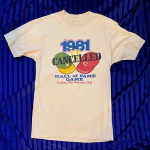 Vintage t-shirt 1981 thin perfect size small